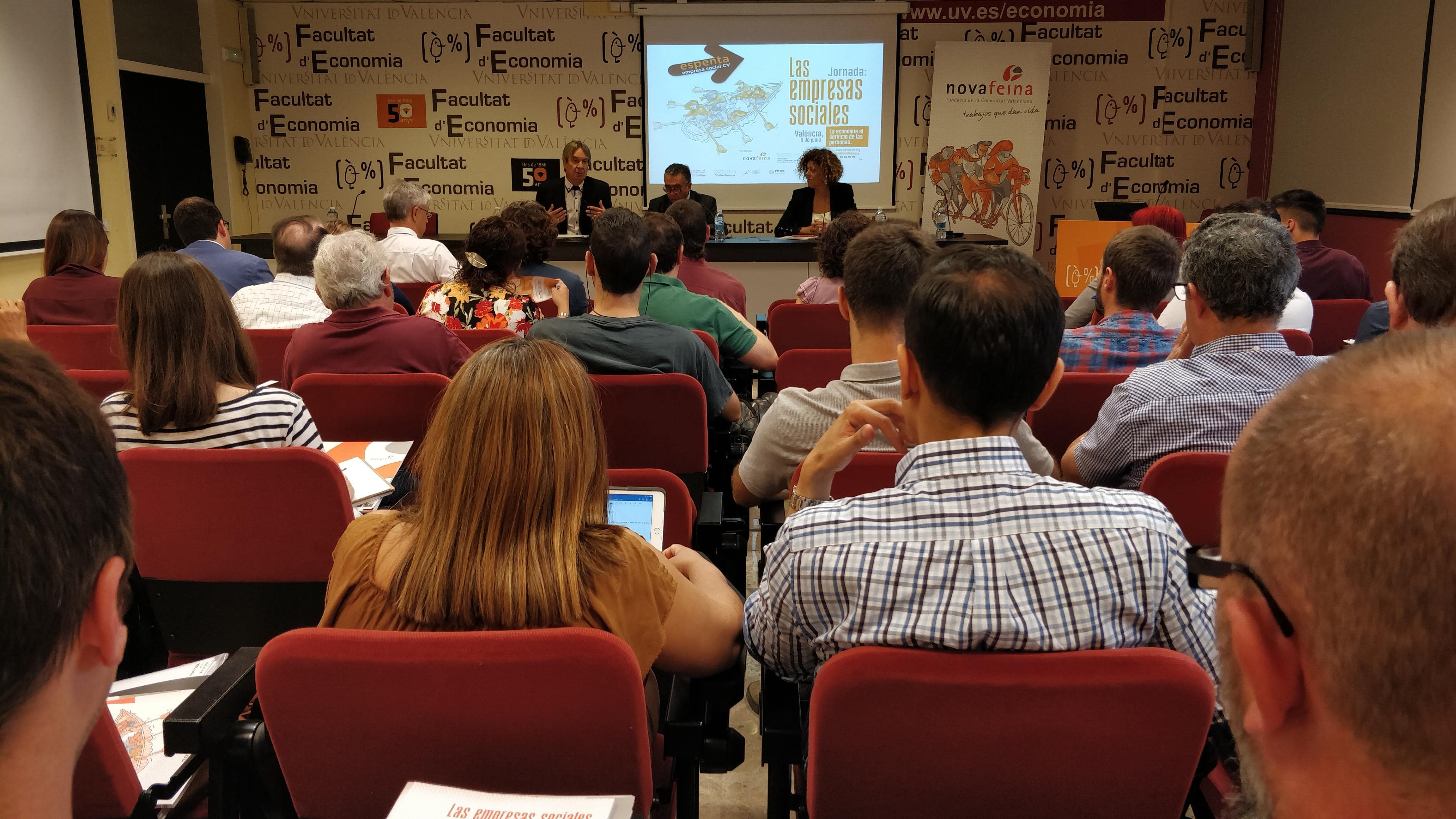 Ir a Jornada “La transformació digital en l’economia social i el tercer sector”. València, 3 d’octubre.